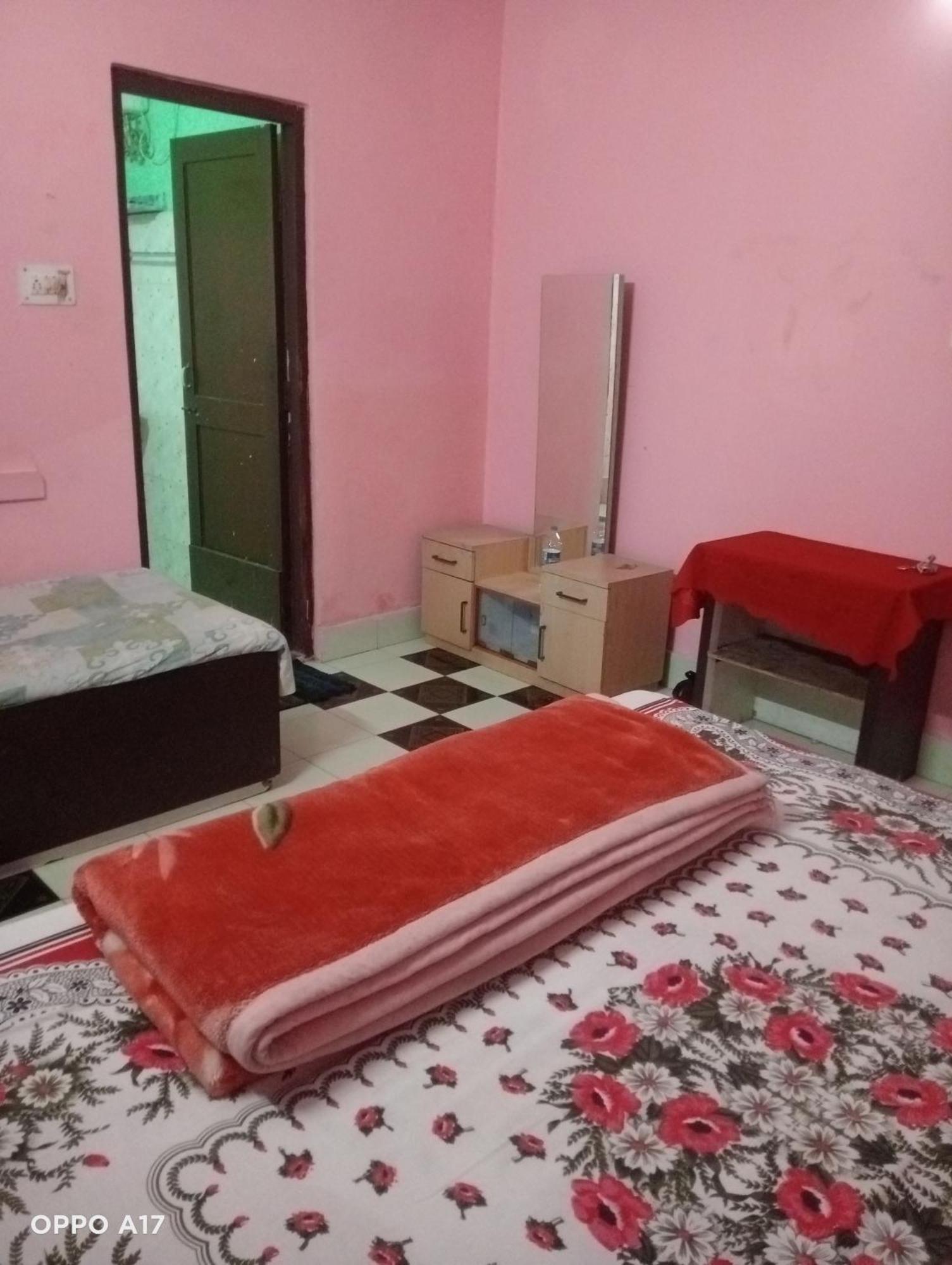 Swaroop Ashray Homestay 실리구리 객실 사진