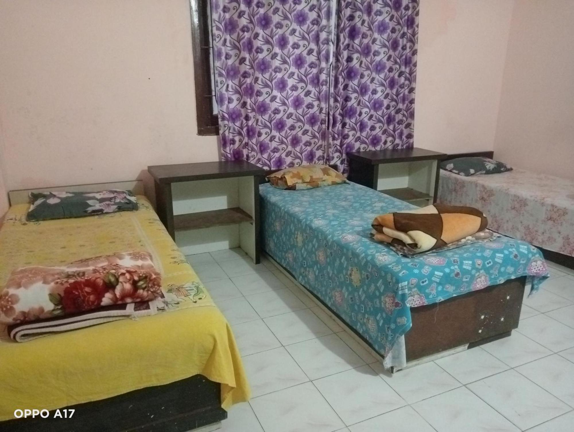 Swaroop Ashray Homestay 실리구리 객실 사진