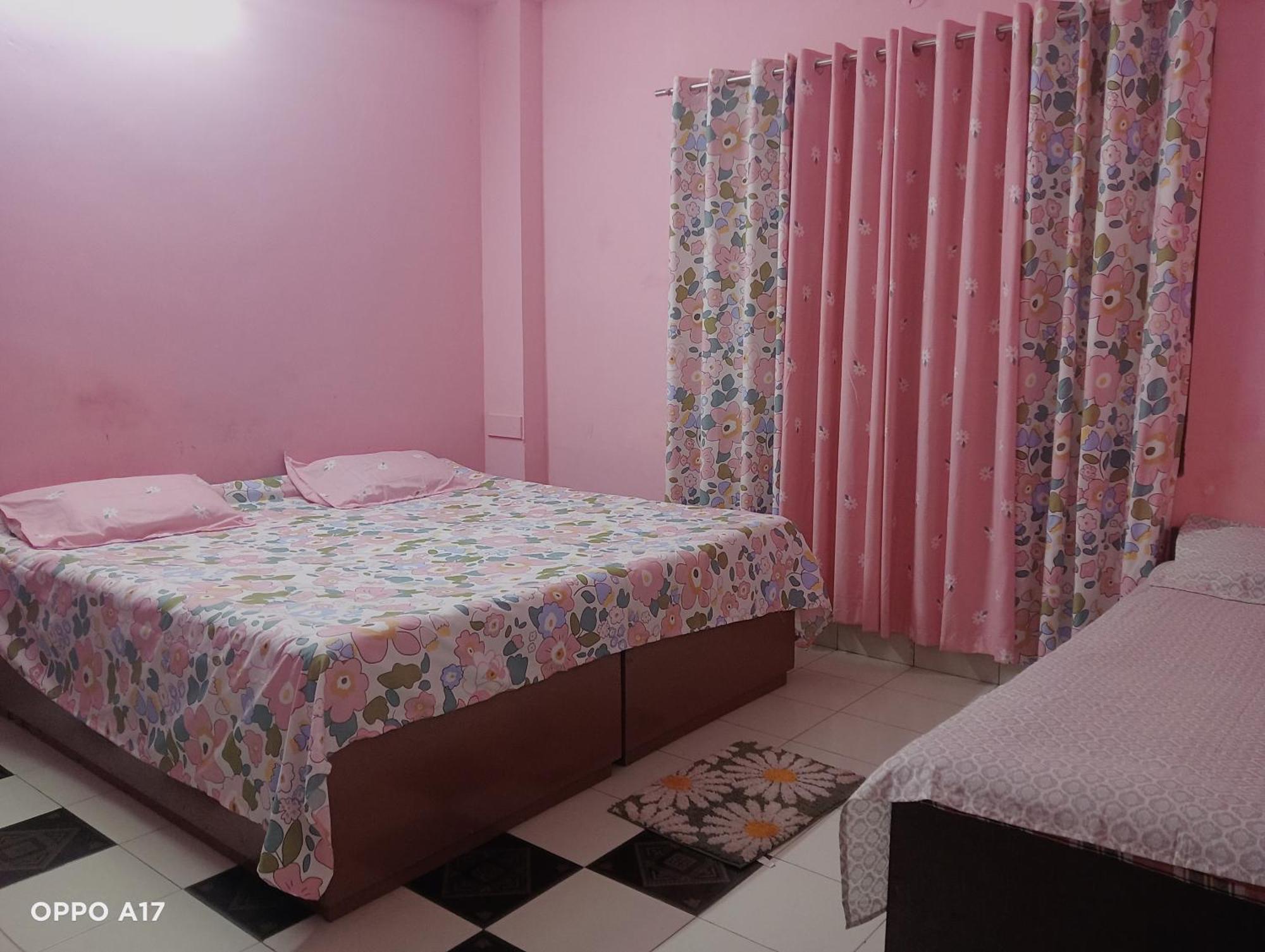 Swaroop Ashray Homestay 실리구리 객실 사진